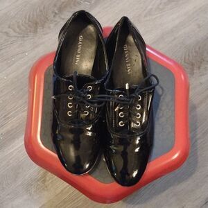 Gianni Bini flats